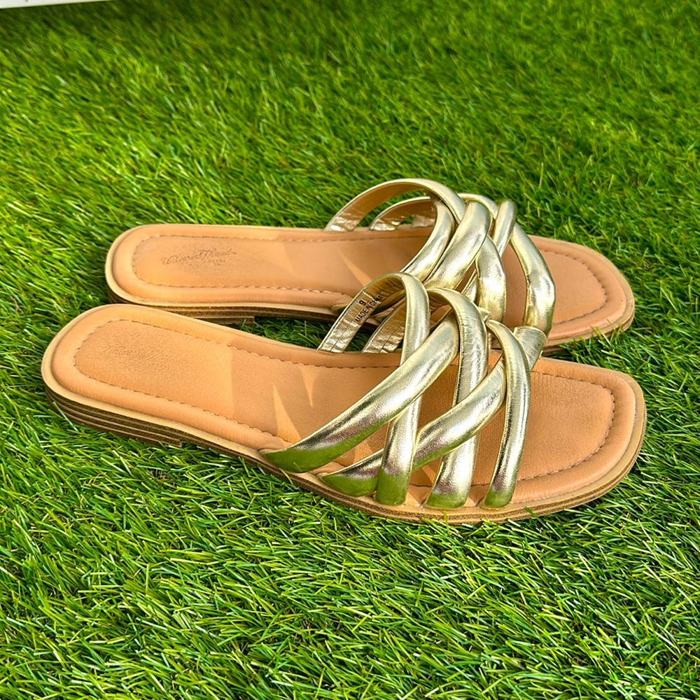 Target sandal